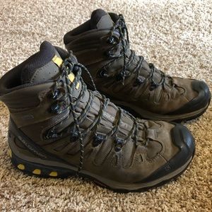 Salomon boots